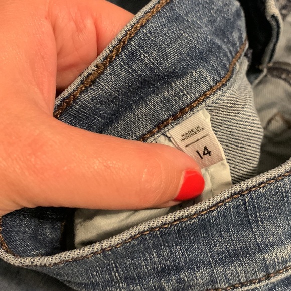 Loft outlet blue Jean shorts - Picture 3 of 5